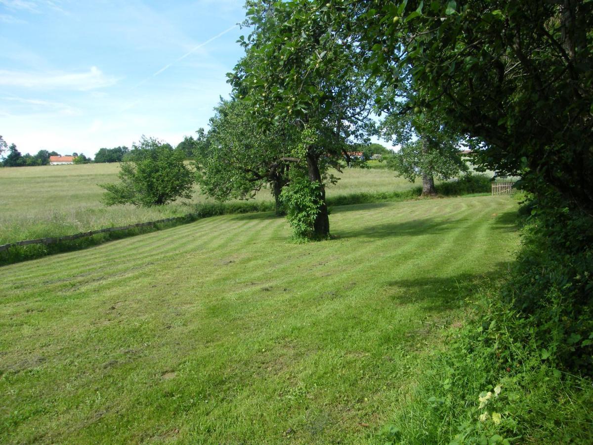 Pear Tree Gite Génis Zewnętrze zdjęcie